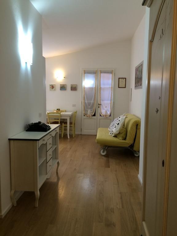 Casina Rosa Lägenhet Certaldo Rum bild